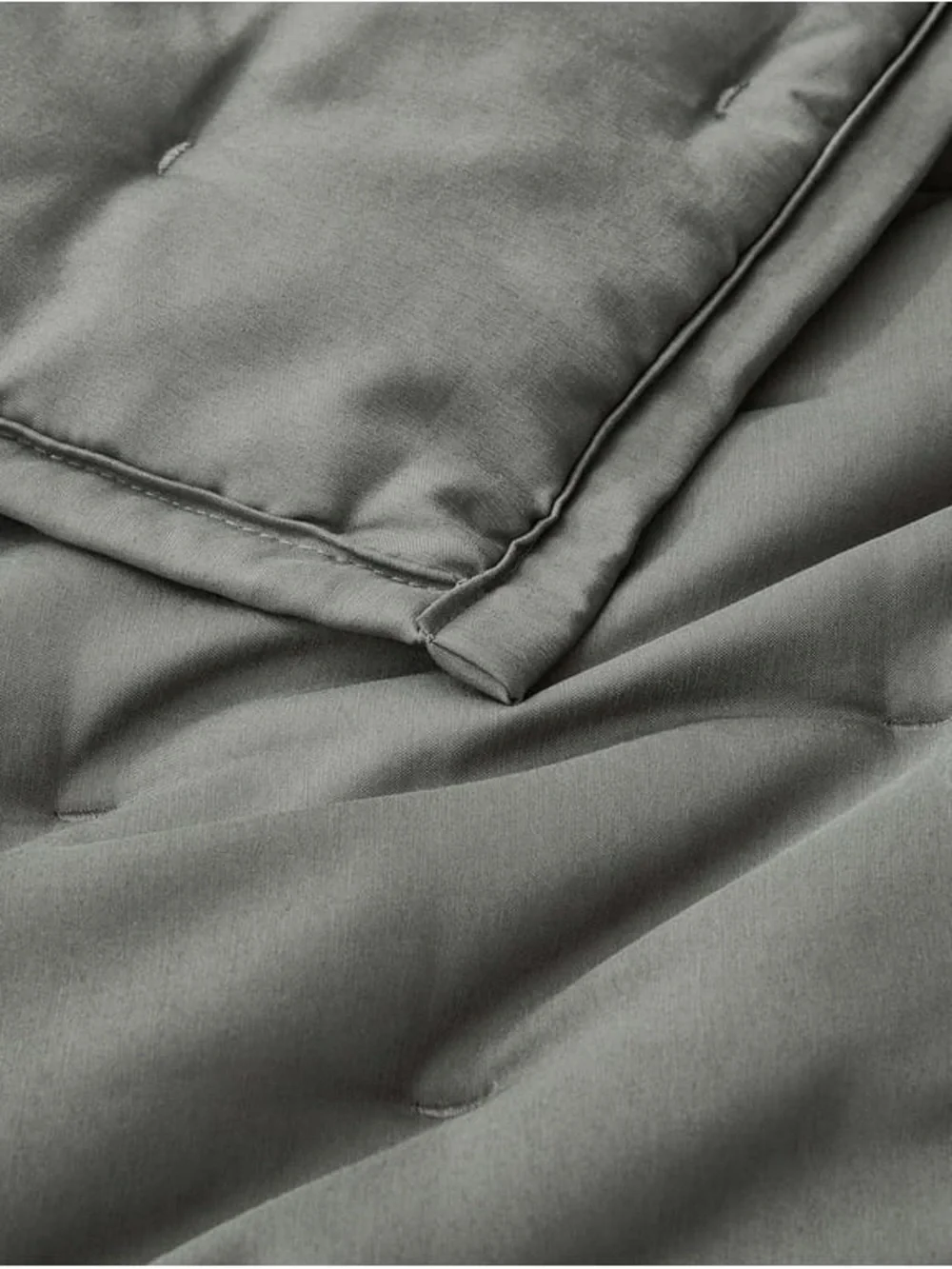 Gray Quilted oversized king 3 piece quilt Set